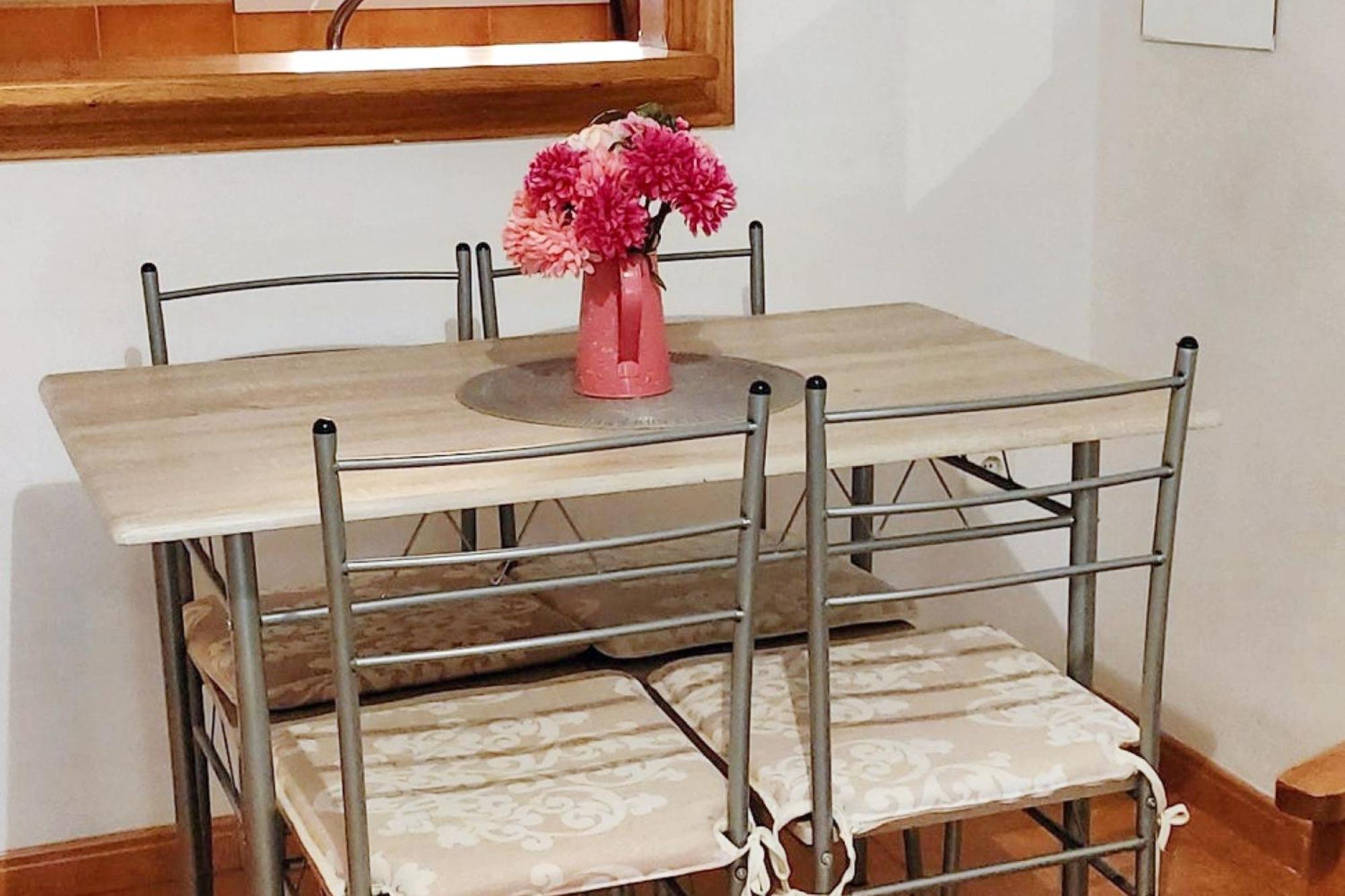 Apartment Modern In With Balcony And City View - 48 Sqm *